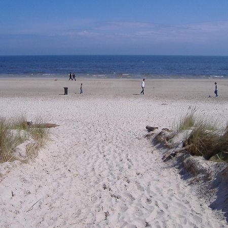 Reetdachhaus Direkt Am Meer Fuer 6 Personen!! Karlshagen Zewnętrze zdjęcie